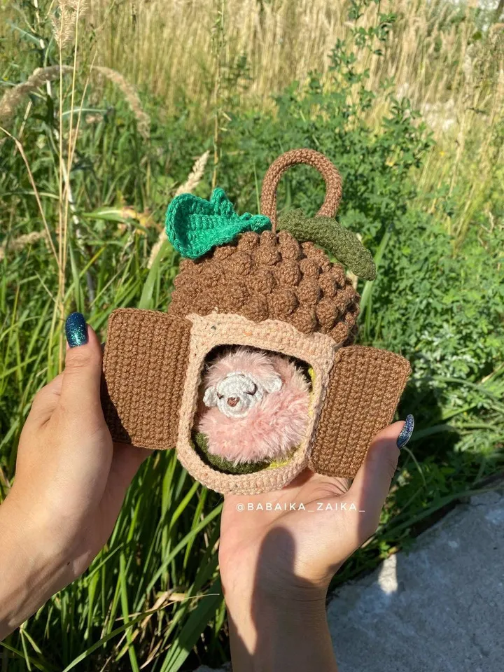 PDF Crochet pattern Hedgehog in Acorn, Amigurumi pattern, Crochet Cute Funny Animal, Forest animal, Realistic amigurumi pattern