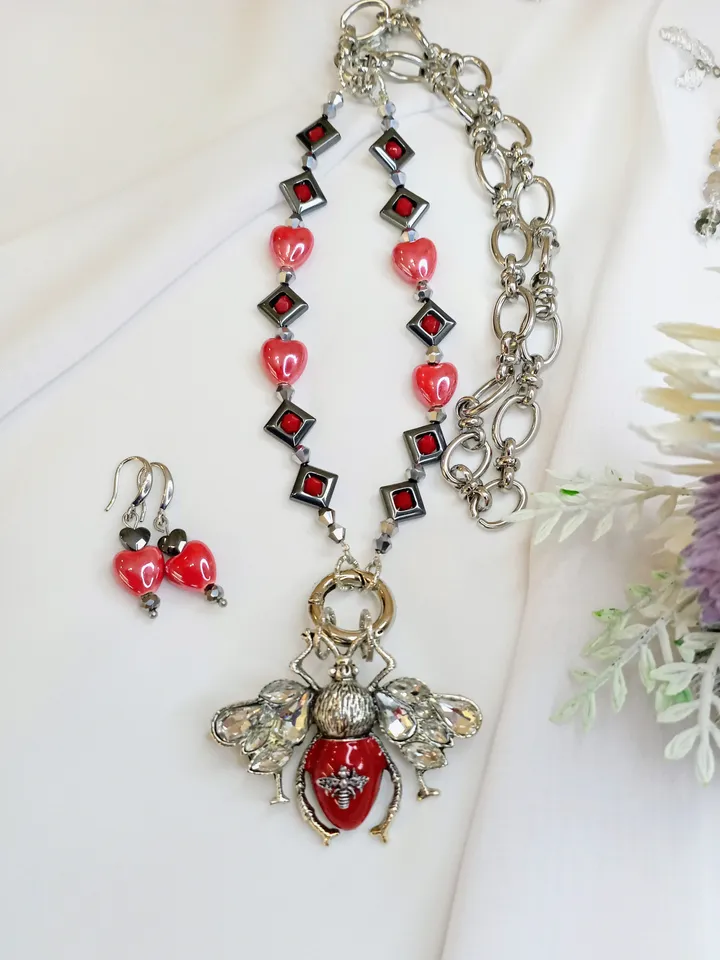 Red bee hearts necklace and earrings set, statement bee jewelry, bee gift, insect jewelry, heart earrings necklace set