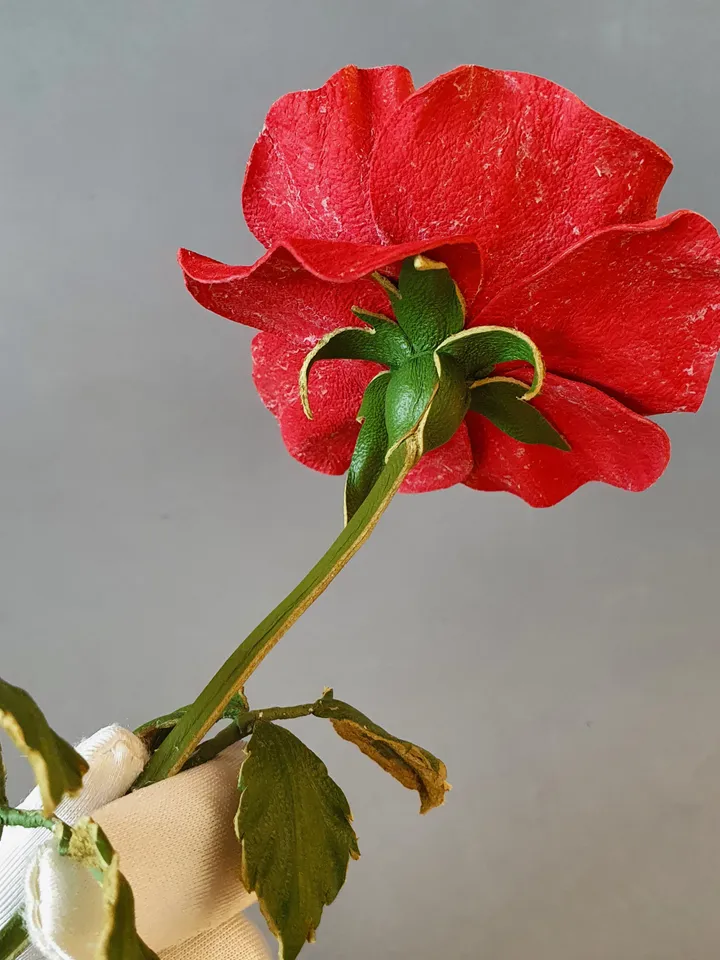 Red leather rose long stem 3th anniversary gift for her, Leather flower living room decor
