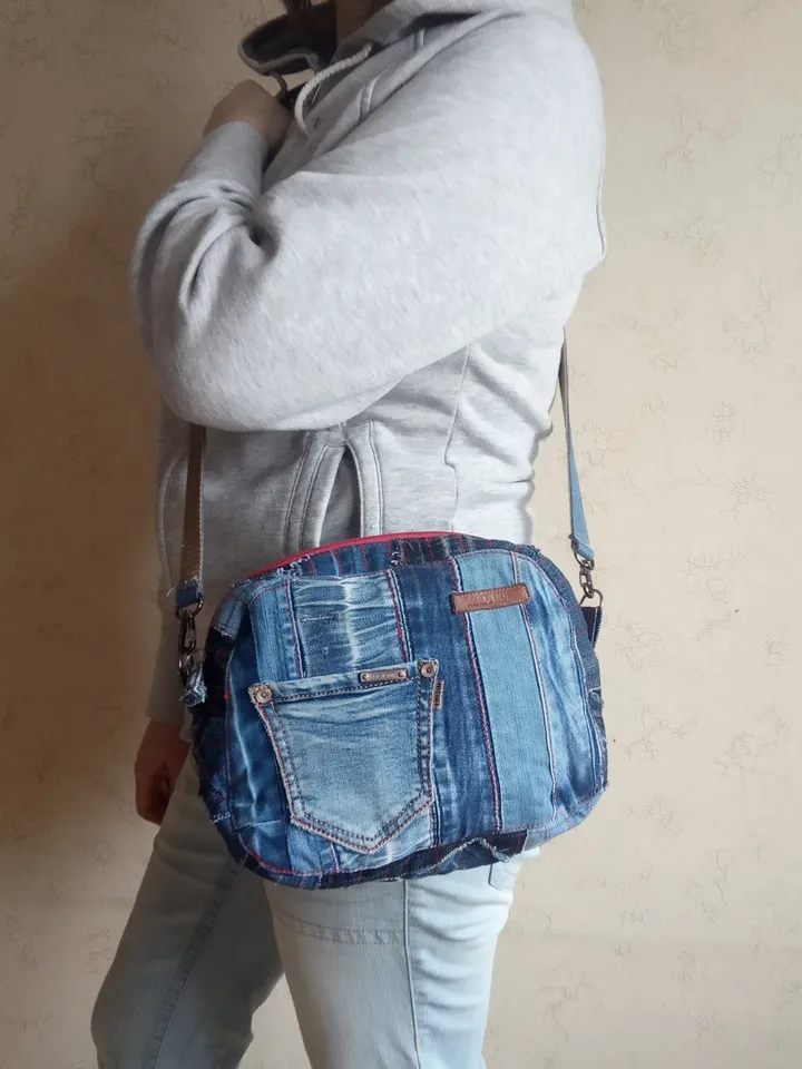 Cute denim crossbody handbag made of denim .Boston Handmade Shoulder Bag