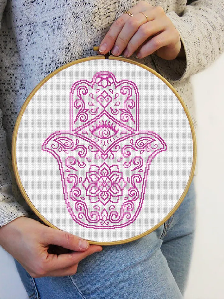 Hamsa hand cross stitch pattern download PDF, Easy mandala pattern PDF, Hand of Fatima cross stitch, Evil eye hamsa beginner stitch #M18