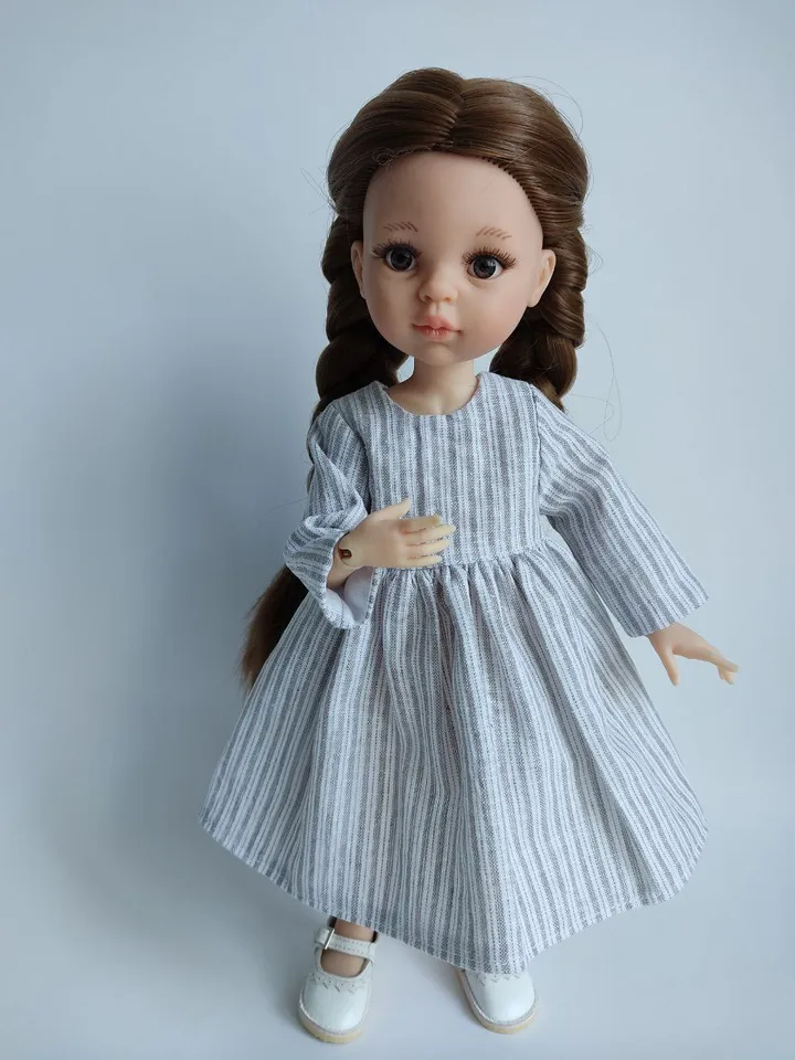 PDF sewing pattern for Paola Reina dolls.