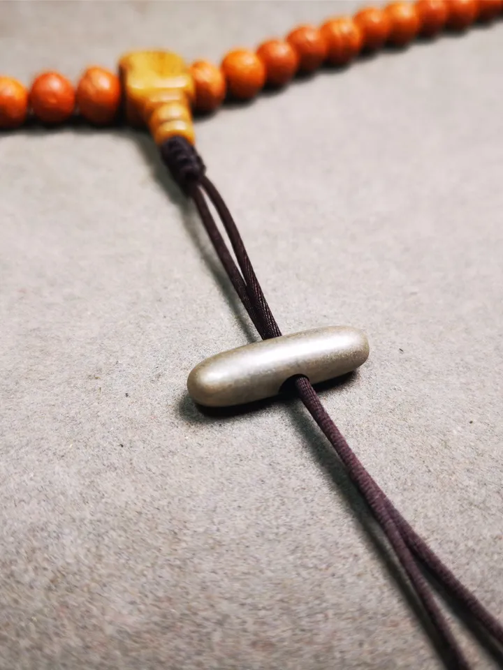Gandhanra Handmade Tibetan Amulet,Original Vajra Pendant for Mala,Bag Hanging,Prayer Bead Accessories,0.9" × 0.28"