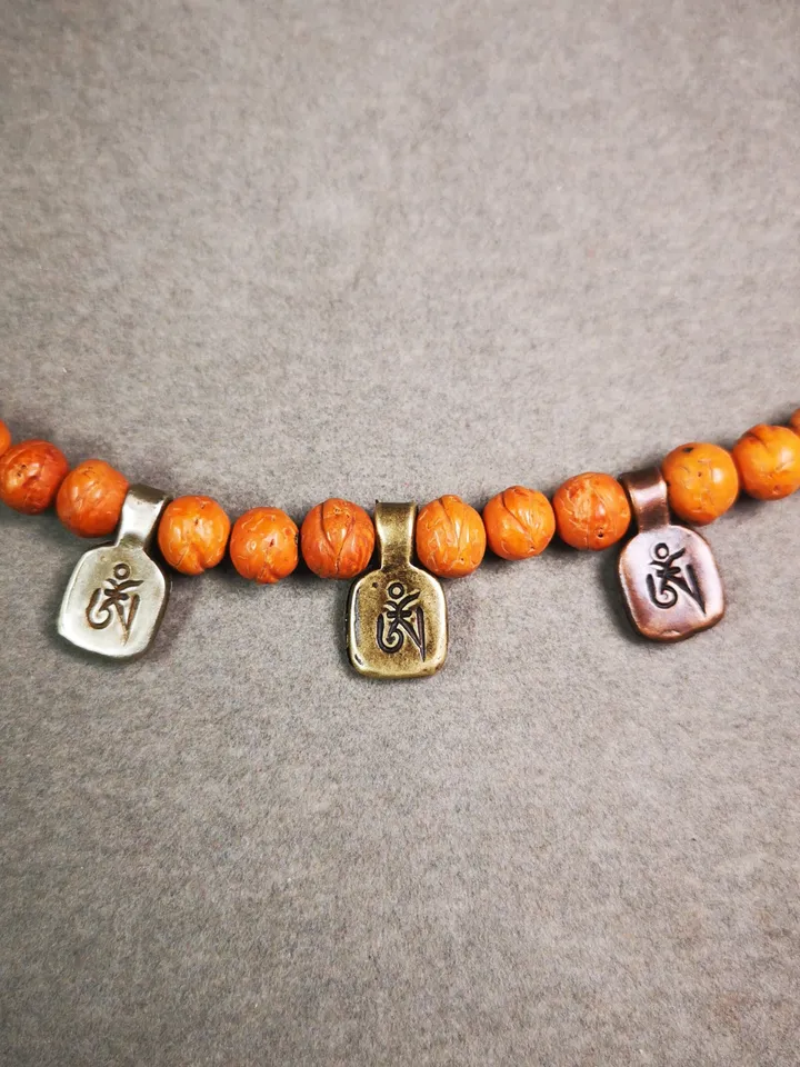 Gandhanra Handmade Buddhist Mala Counter Clip,Bum Counter Clip for Prayer Beads,Om Letter,Mala Accessories