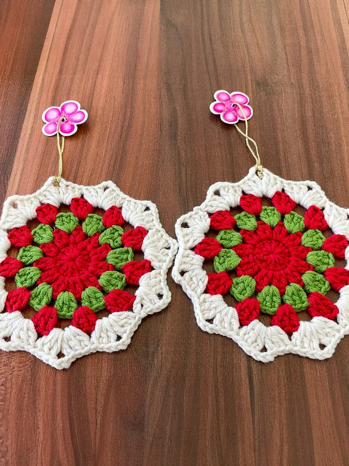 Xmas Crochet Coasters Pattern, Easy Christmas Doily Coasters for Beginners, Crochet Cup Coasters Perfect for Holiday Decor and Gift Giving