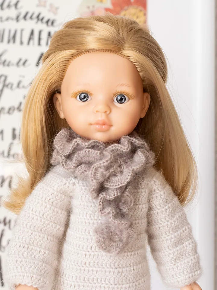 Openwork grey scarf for Paola Reina doll, Siblies, Corolle, Little Darling doll 13"