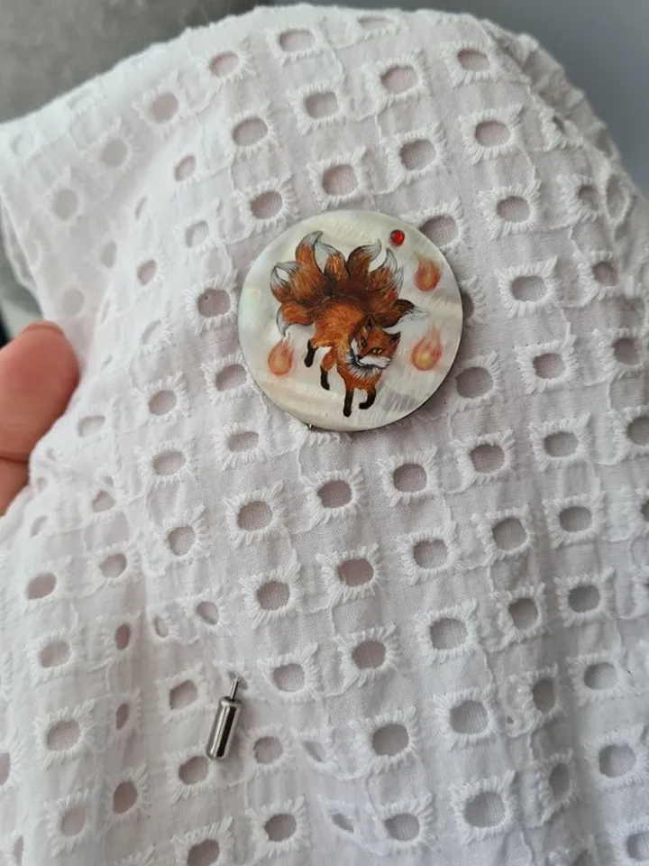 Kitsune brooch, real oil painting miniature on mother of pearl. Kitsune fox pin