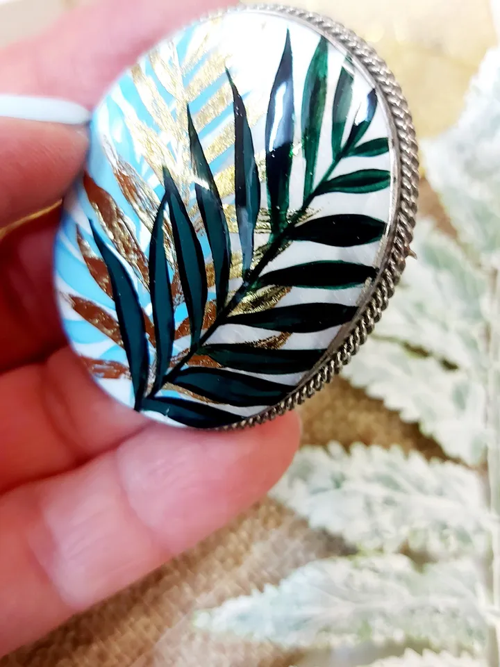 Brooches for women: Green leaves on pearl brooch for girl summer dress • trendy handmade jewelry • dainty painted pin with botanical design