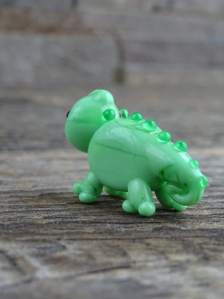 GLASS FIGURINES Chameleon figurine MIniature Chameleon ornament Glass Chameleon scuplture Chameleon gift Reptile figurine Terrarium Aquarium