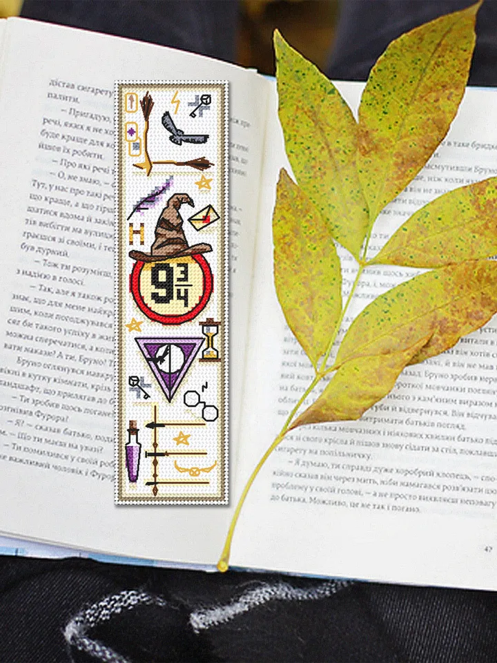 Magic bookmark cross stitch pattern PDF download, Handmade bookmark digital PDF, Wizard hat cross stitch chart, Wizard world Fan art #B124