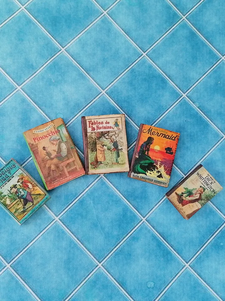 Dollhouse book set in 1:12 scale. Handmade.