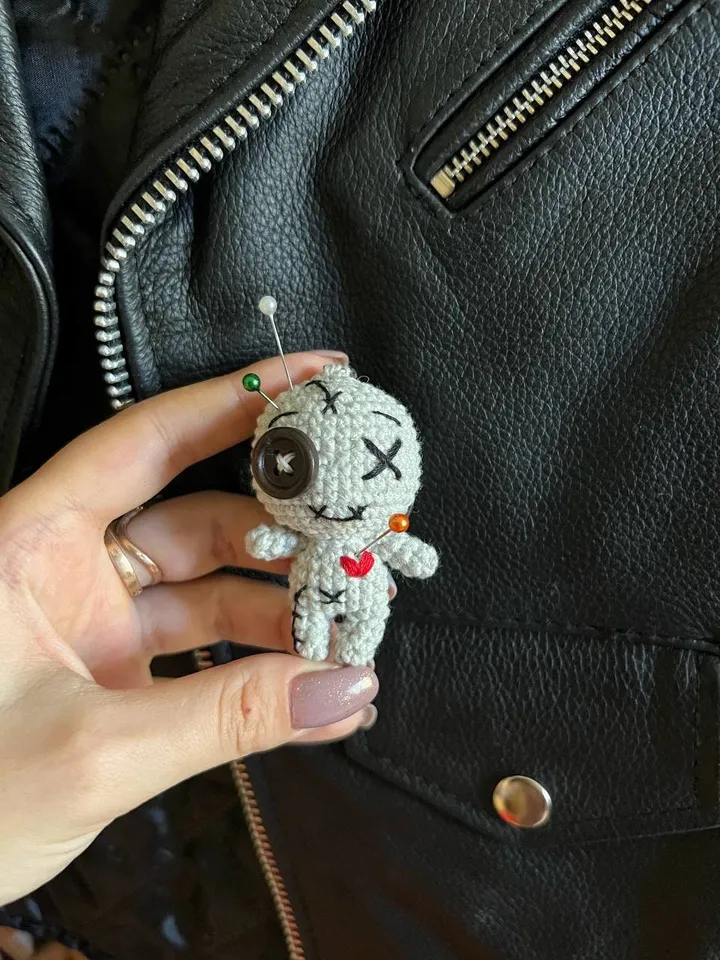 PDF Crochet Voodoo Doll Pattern, Keychain Pattern Amigurumi, Cute Voodoo Doll, little goth doll, baby voodoo, Amigurumi Voodoo Doll tutorial