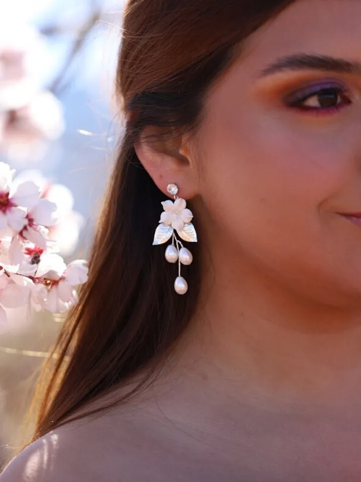 Boho Wedding Earrings for brides, Delicate Porcelain Flowers Bridal Earrings, Silver Leaf Floral Wedding Earrings, Pearl Wedding Earrings,