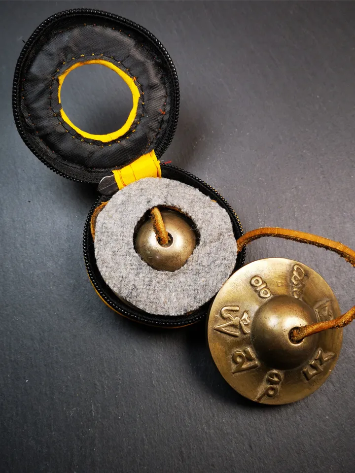 Gandhanra 6.5cm Tibetan Cymbals,Tingsha Bell,Buddhism Ritual Implement,Handmade in Nepal,Om Mani Padme Hum Mantra