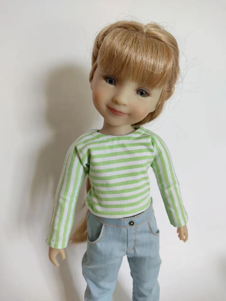 PDF sewing pattern for Ruby Red fashion Friends dolls.