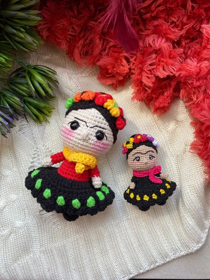 PDF Frida Kahlo Doll, Amigurumi doll pattern, Crochet ornament, Amigurumi decoration, Amigurumi Crochet Frida Doll Pattern