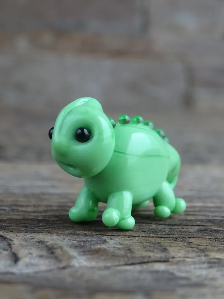 GLASS FIGURINES Chameleon figurine MIniature Chameleon ornament Glass Chameleon scuplture Chameleon gift Reptile figurine Terrarium Aquarium
