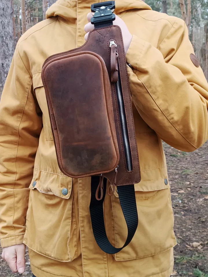 PDF Pattern for men's leather chest bag - pattern for men's sling bag - Download PDF & video TUTORIAL