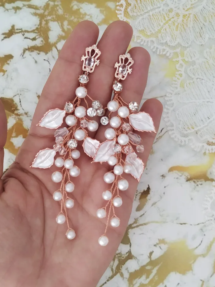 Rose Gold Flower Bridal Earrings, Floral Wedding Earrings, Floral Bridal Earrings, Statement Bridal Earrings, Pearl Boho Wedding Earring