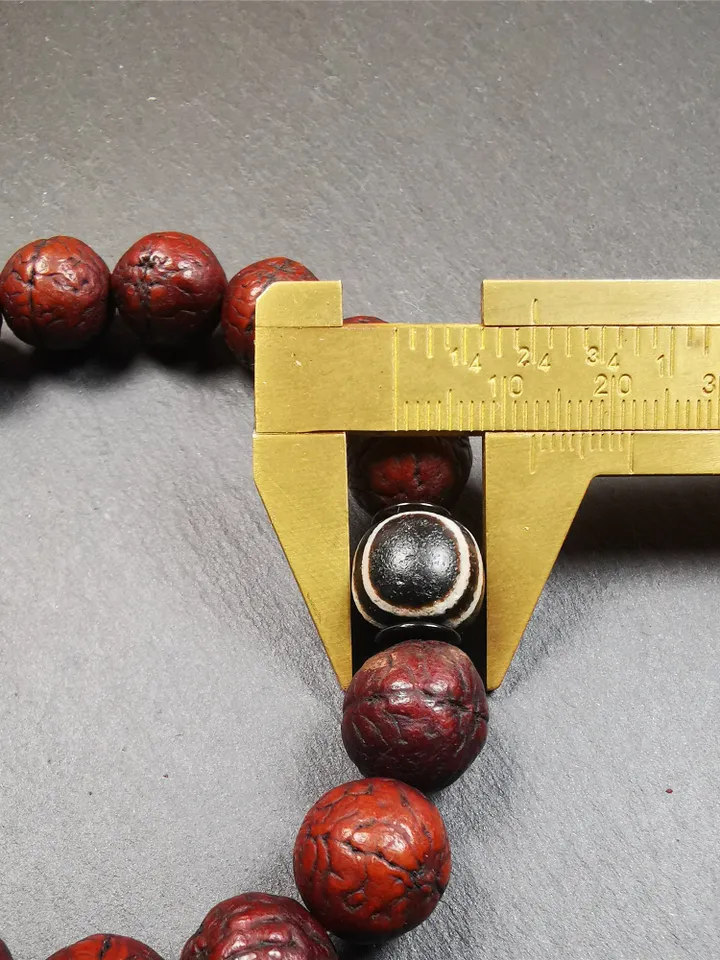 Gandhanra Unique Tibetan Lotus Darlo Dzi Wrist Mala with Old Bodhi Beads,Fit for 15-19cm Wrist,Protective Bracelet,Spiritual Gift