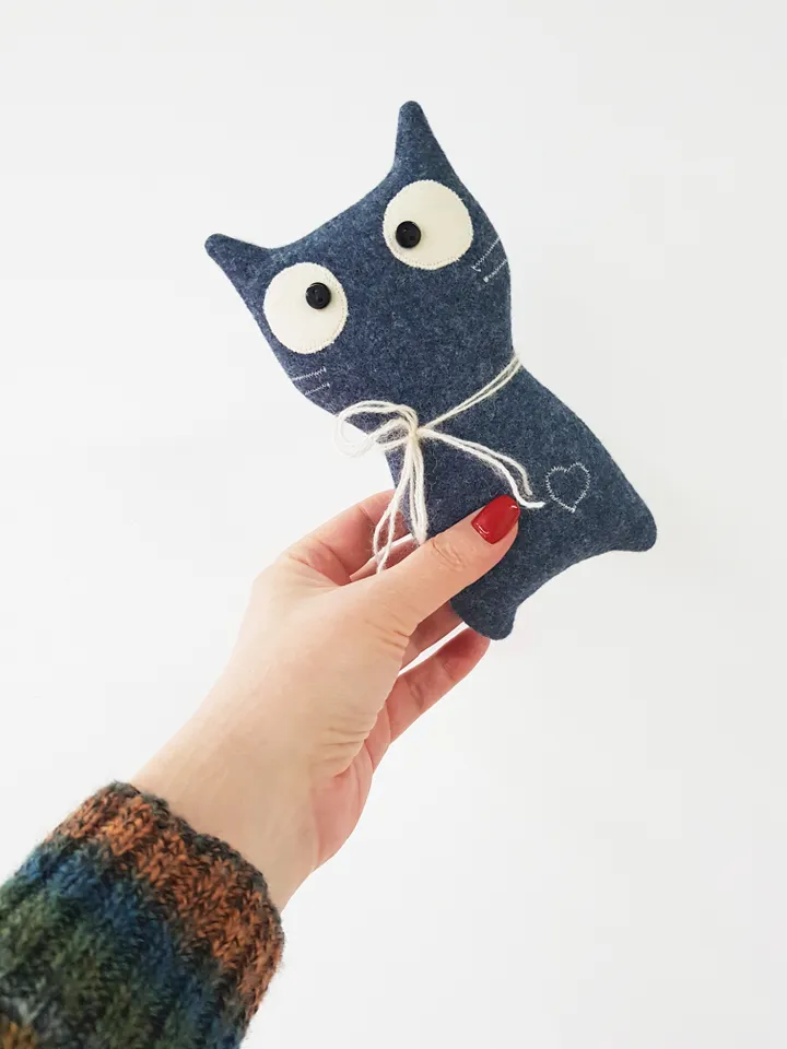 Cat sewing pattern PDF, digital tutorial in english