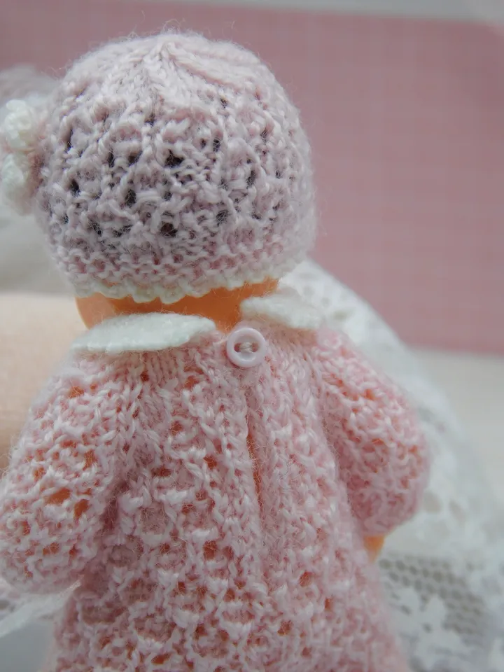 Miniature clothing set for small vintage german Ari doll