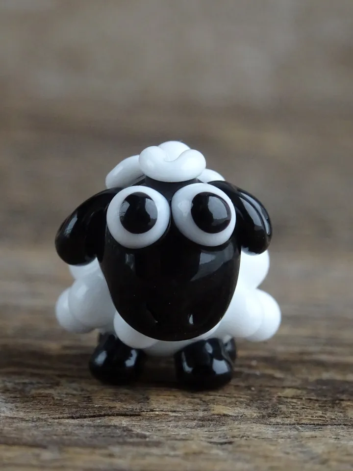 Sheep figurine Sheep gift Miniature sheep Sheep ornament Tiny glass animals Black sheep Miniature animals Terrarium figurines Glass figures