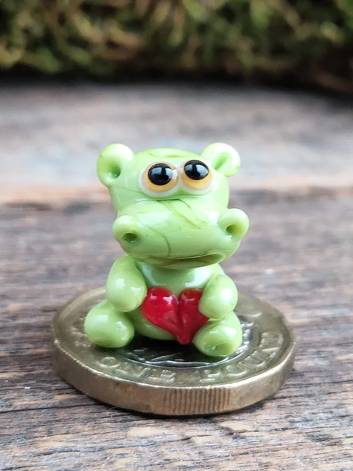 Hippo gifts Hippo ornament Hippo miniature Hippo figurine Hippo art Hippo Christmas Hippopotamus statues Begemoth figurine Glass hippo
