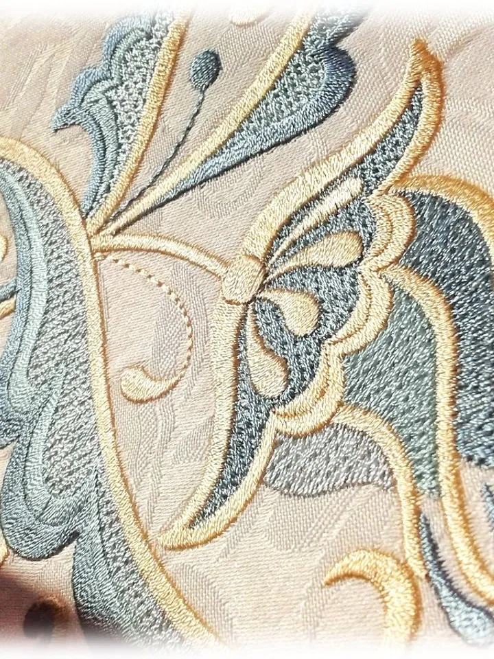 "Drop" is a set of designs for an embroidery machine.
