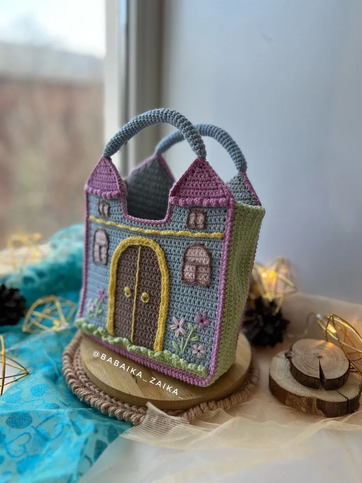 PDF Crochet Pattern Castle for a Princess, Amigurumi doll pattern, Crochet castle, Cute doll, Doll pattern, Amigurumi doll