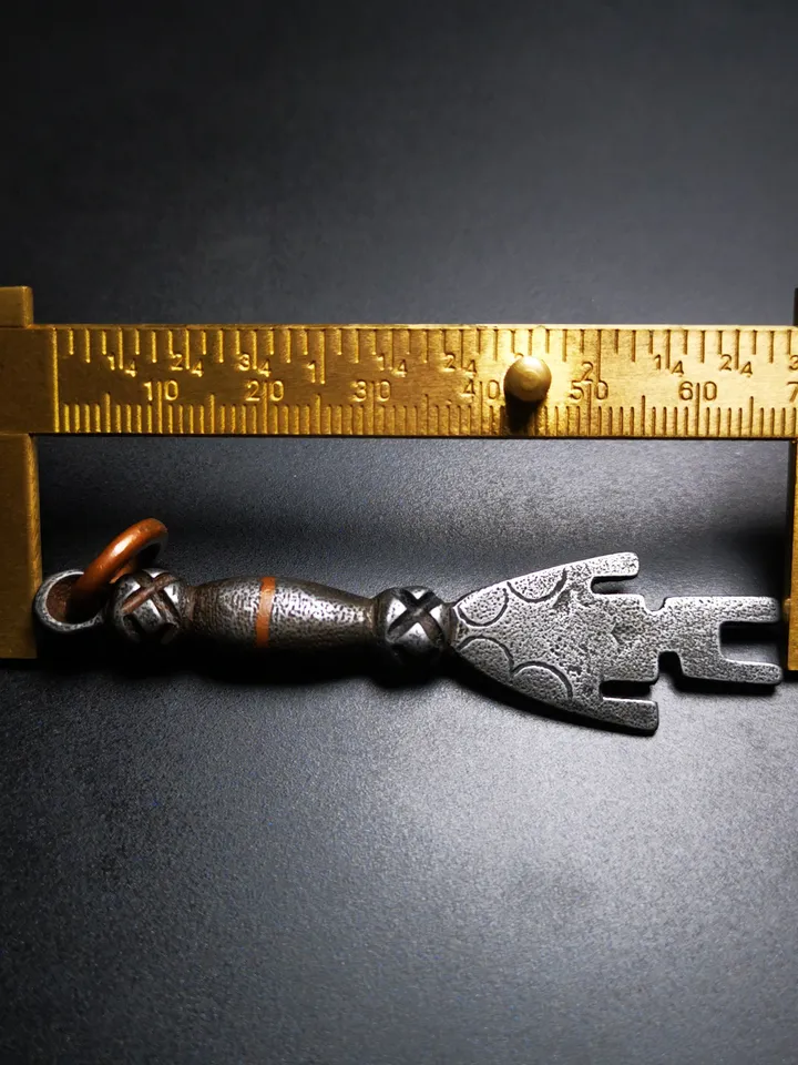Gandhanra Handmade Tibetan Buddhism Amulet, The Key of Heart Pendant, Made of Cold Iron