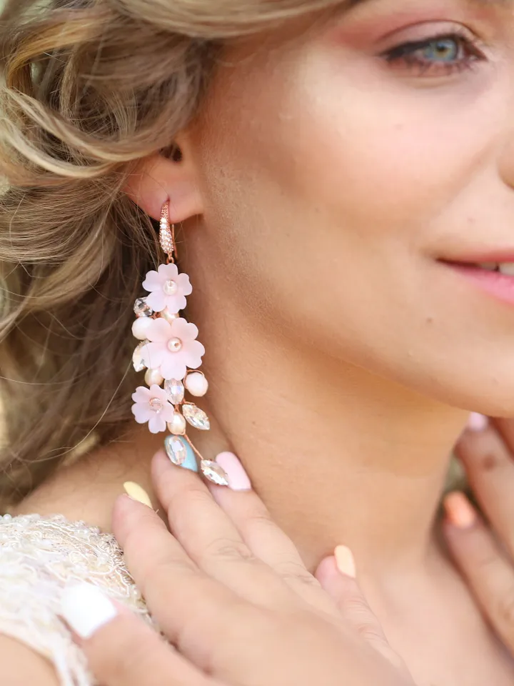 Floral Rose Gold Long Wedding Earrings, Chandelier Statement Bridal Earrings, Bohemian Wedding Jewelry, Boho Wedding Earrings, Gift for Her