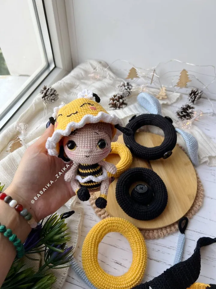 PDF Crochet Bee the Stacking Bag Pattern, Bee hive Amigurumi Pattern, Crochet Monster, Queen Bee Doll Crochet Pattern, Amigurumi Doll