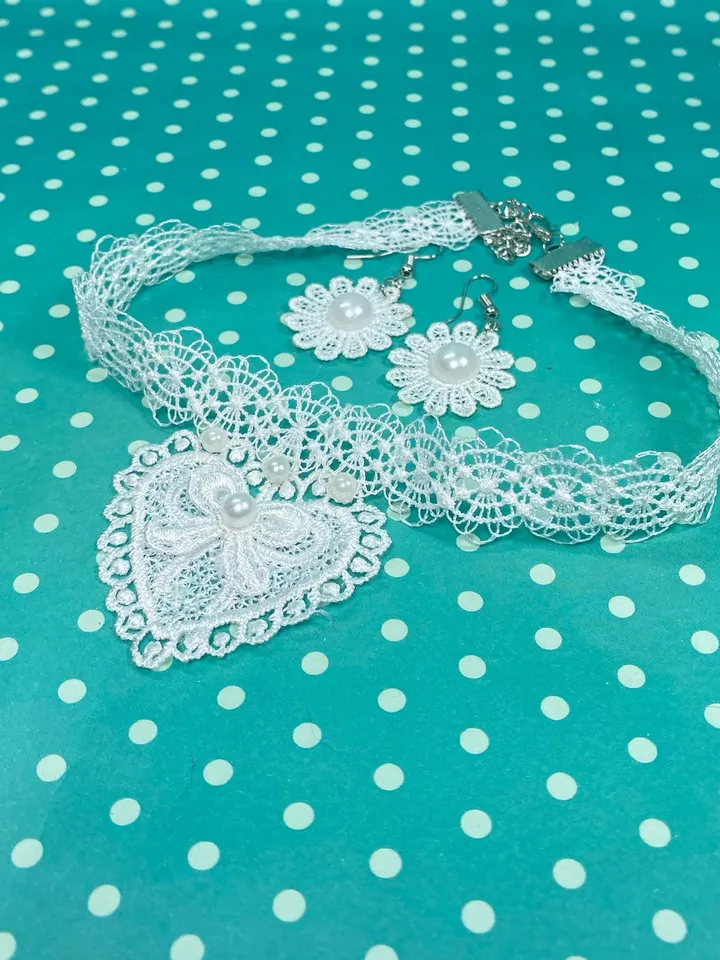 Lace choker with earrings. Set of jewelry.
