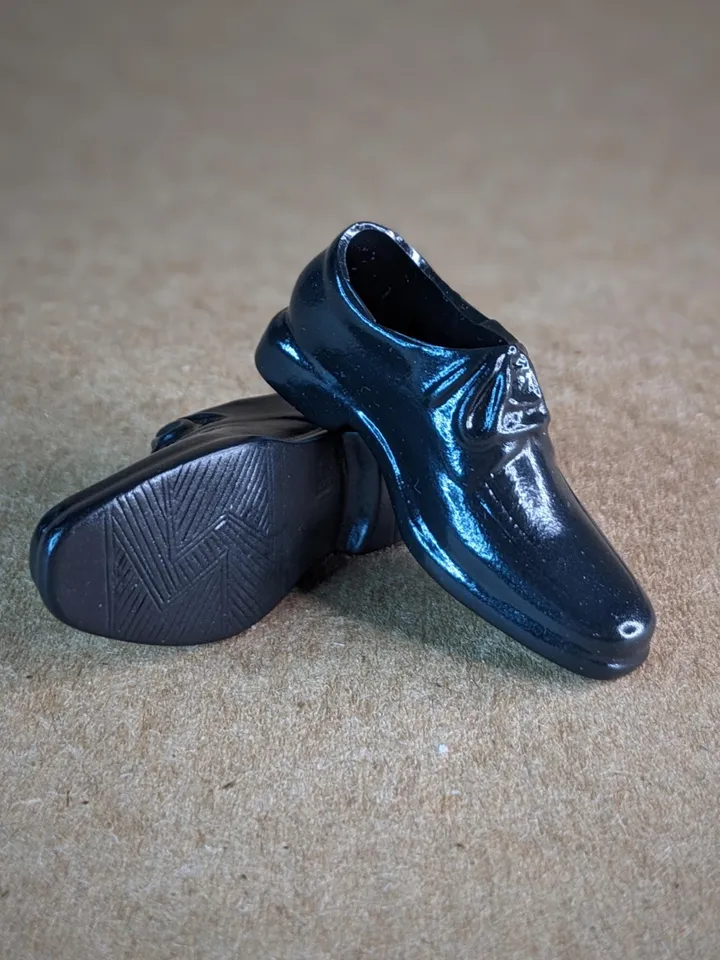 Classic black shoes for 1/6 scale male dolls
