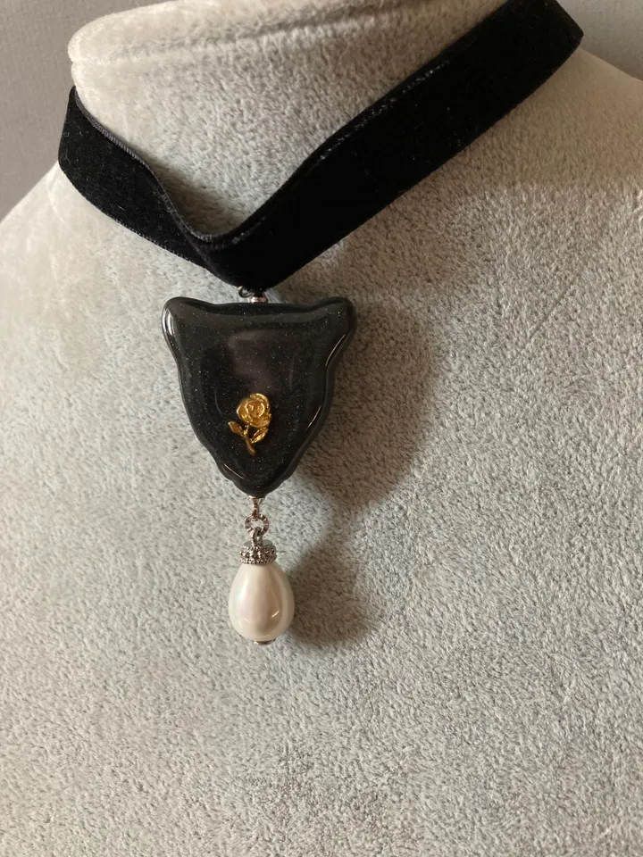 Choker black leopard porcelain