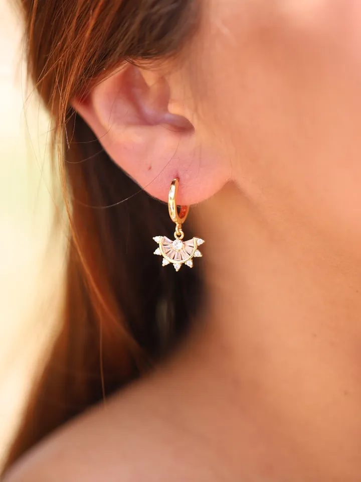 Art Deco Fan Earrings, Gold Minimalist Wedding Earrings, Swarovski Crystal Boho Bridal Earrings, Gatsby Earrings, Vintage Wedding Jewelry