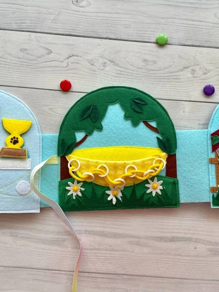 Felt Dog house pattern pdf, Quiet book Dollhouse pattern, Pet Felt book pattern svg, Felt dog Pattern, Busy book pattern for girl