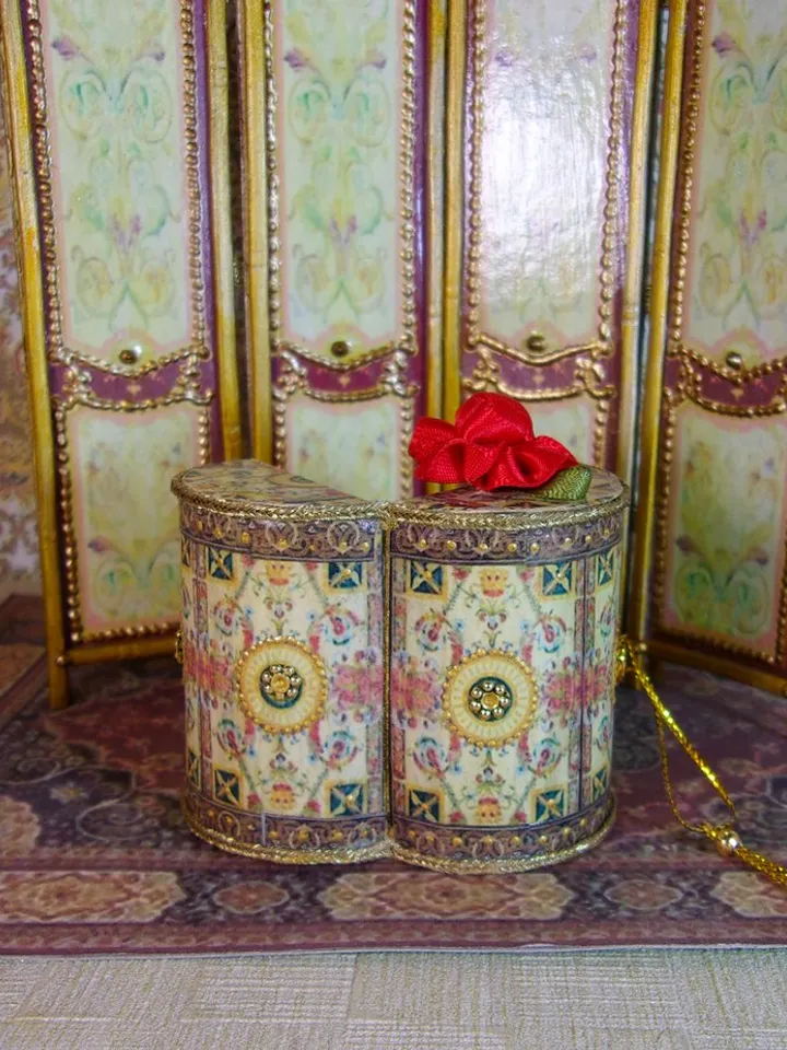 Vintage theater-box with dolls. Puppet show.1:12 scale.