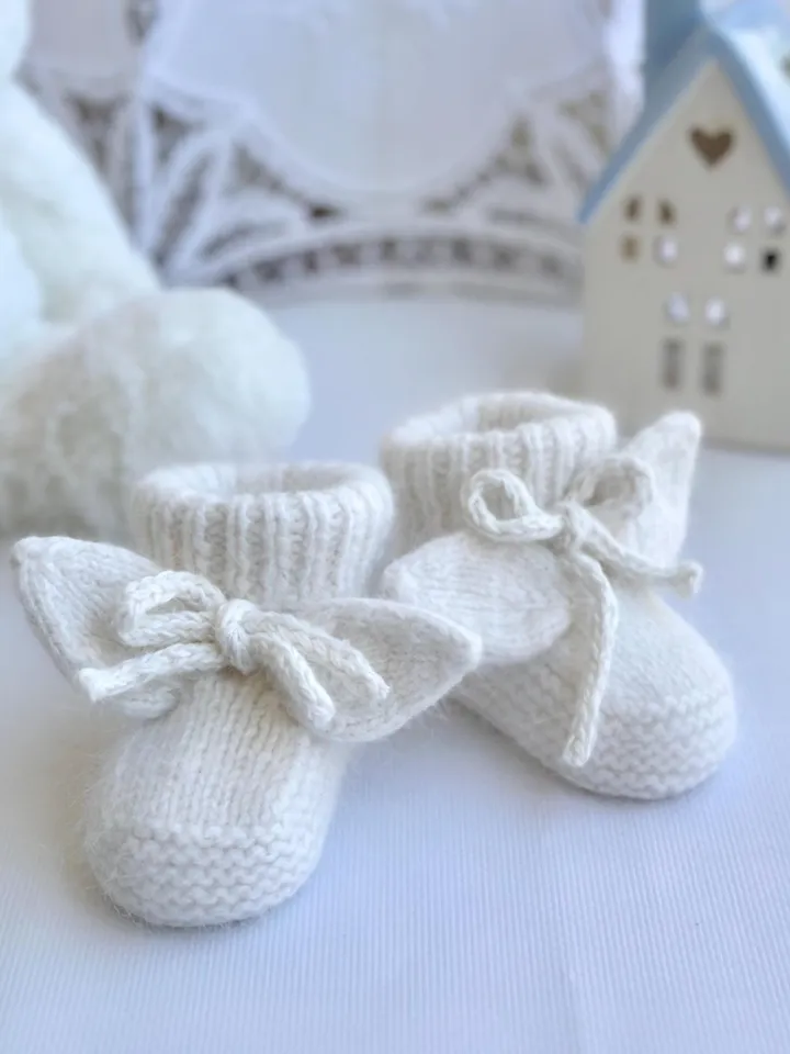 Easy Baby Rabbit Ears Booties Knitting Pattern & Tutorial - 0-3M PDF Download ENG