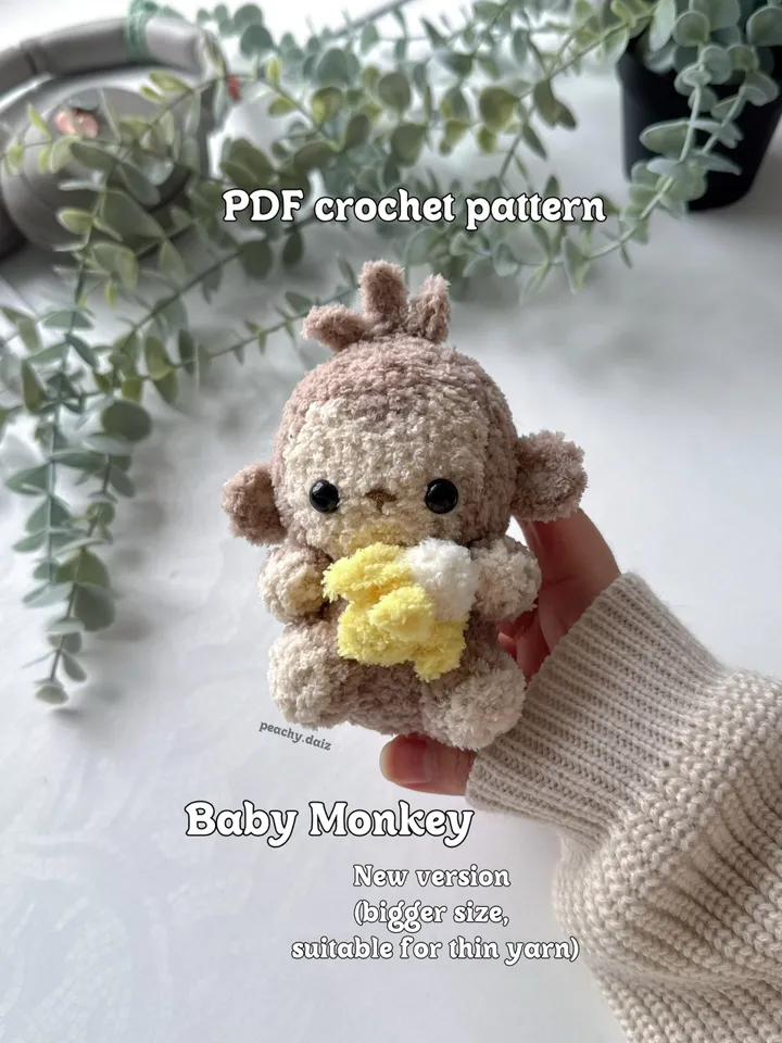 Crochet patten Baby Monkey with banana, crochet animals, monkey crochet, plushie