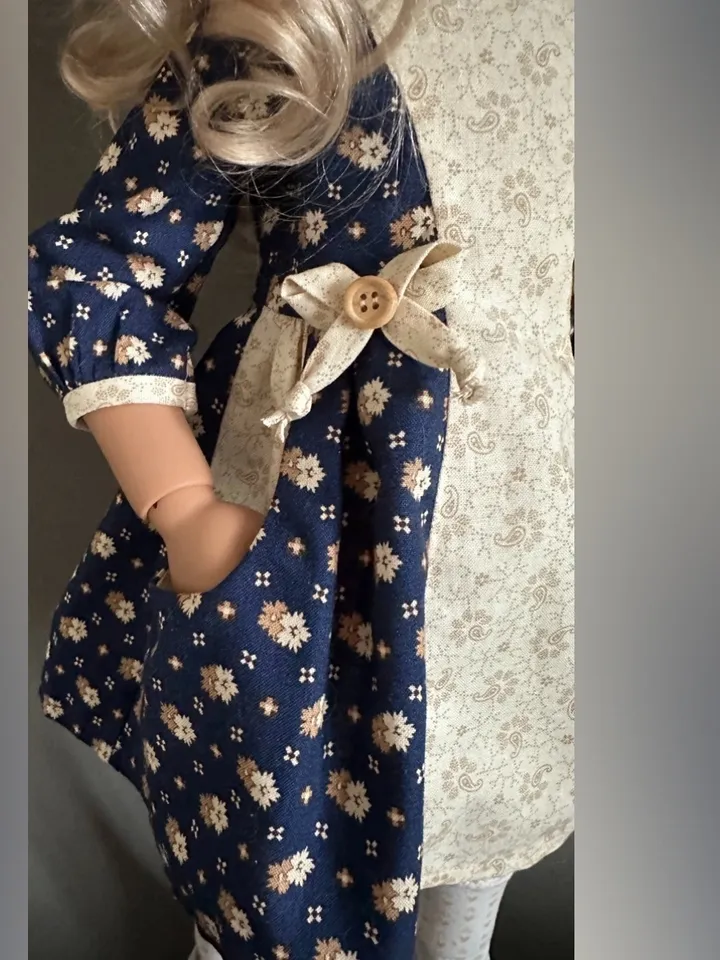 dress for Meadow dolls LL 20 inch