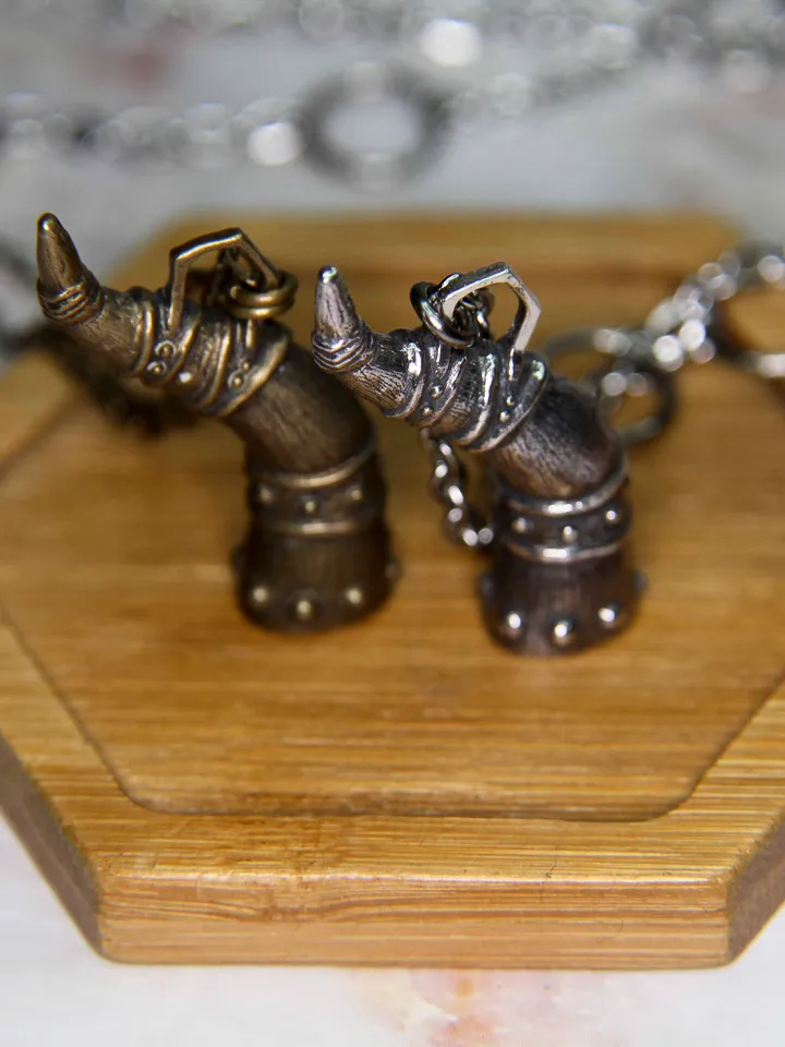 Amulet of Stendarr set (Two pendants) / Skyrim cosplay / Oblivion Morrowind necklace / GeekJewelryManWorkshop