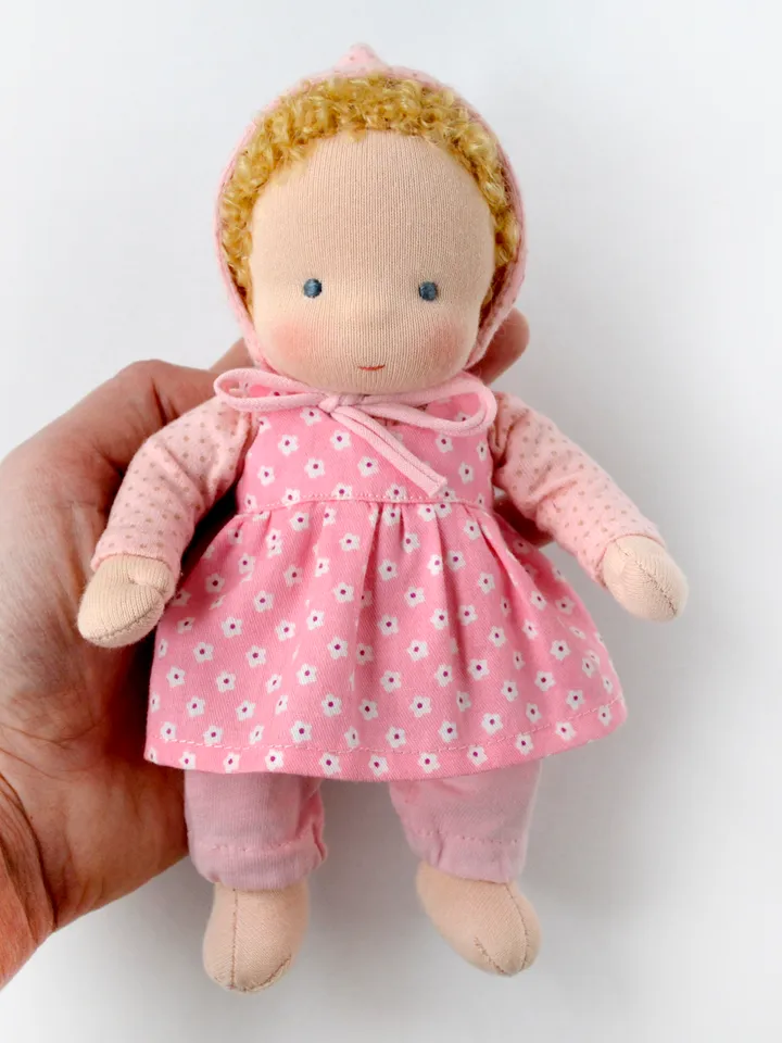 DIY Waldorf baby doll 7 inch (18 cm) tall. PDF sewing pattern and tutorial. Patterns of doll clothes as bonus!