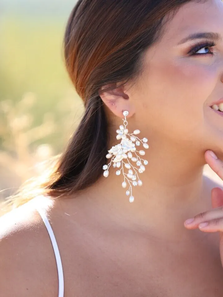 Boho Wedding Earrings For Brides, Pearl Boho Bridal Earrings, Silver Statement Wedding Jewelry, Leaf Chandelier Earrings, Bridal Jewelry