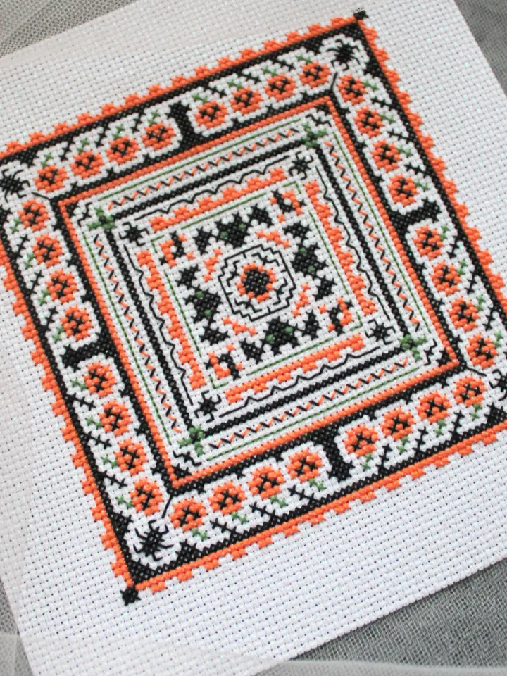 Halloween cross stitch pattern PDF - Easy geometric design