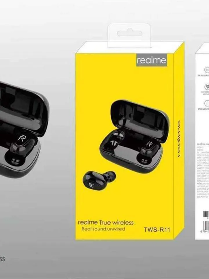Realme Wireless Buds With display and best quality