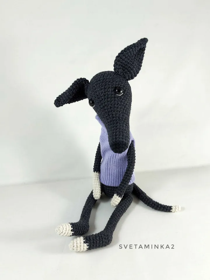 Crochet Pattern Greyhound in 'clothes' out of socks, Amigurumi Dog Whippet, Italian Greyhound, Galgo, Sighthound, Lurcher. Digital Download. PDF.