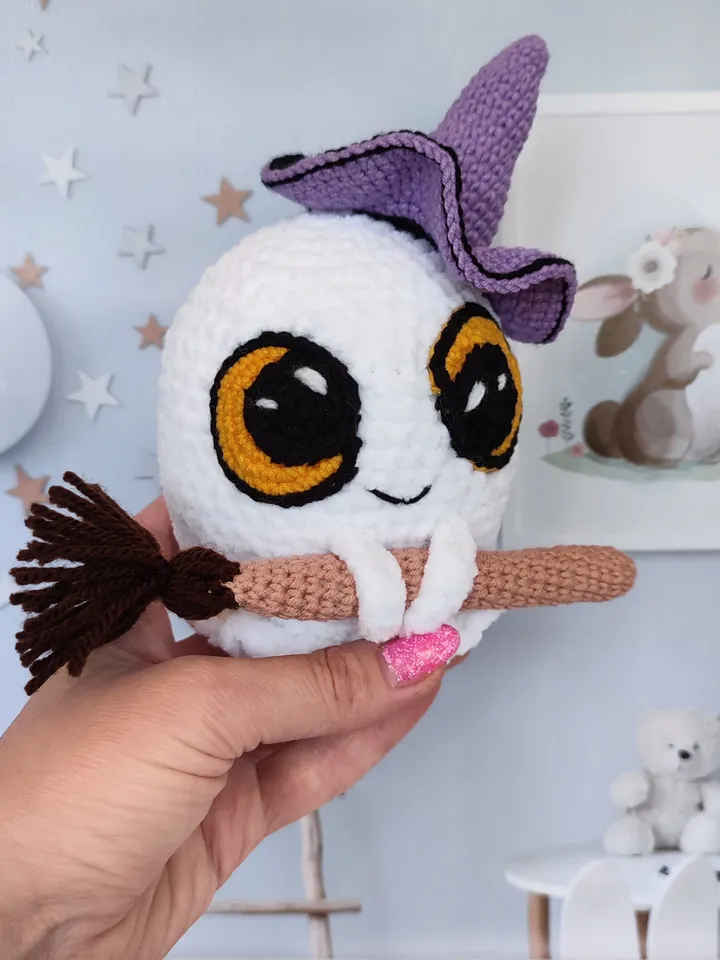 Halloween toy cute plush ghost, child Halloween gift, kind ghost
