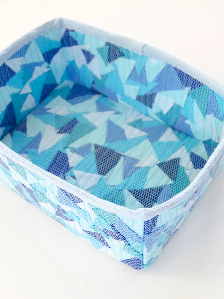 PDF Tutorial how to sew Box from felt scraps